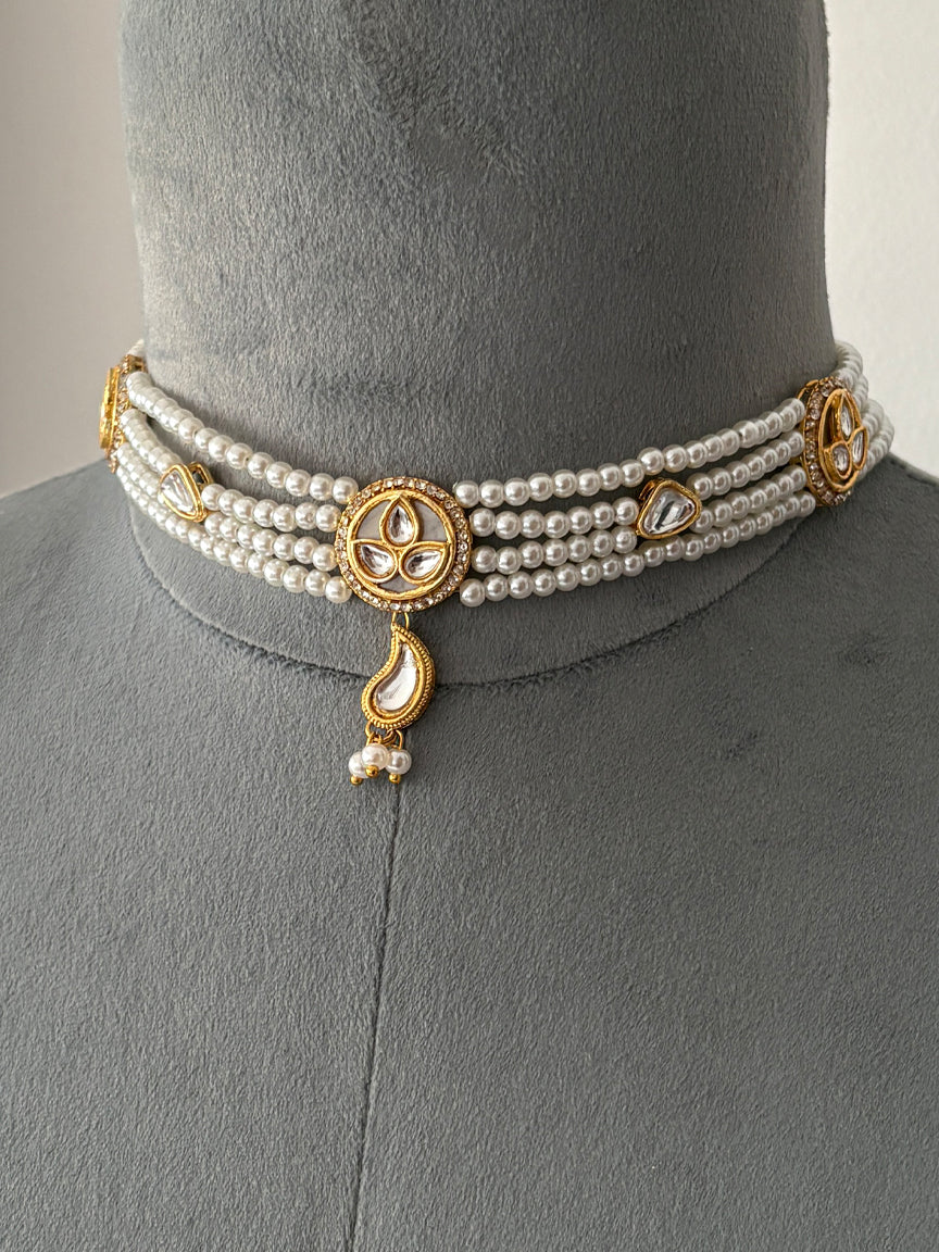 Kundan Pearl Choker