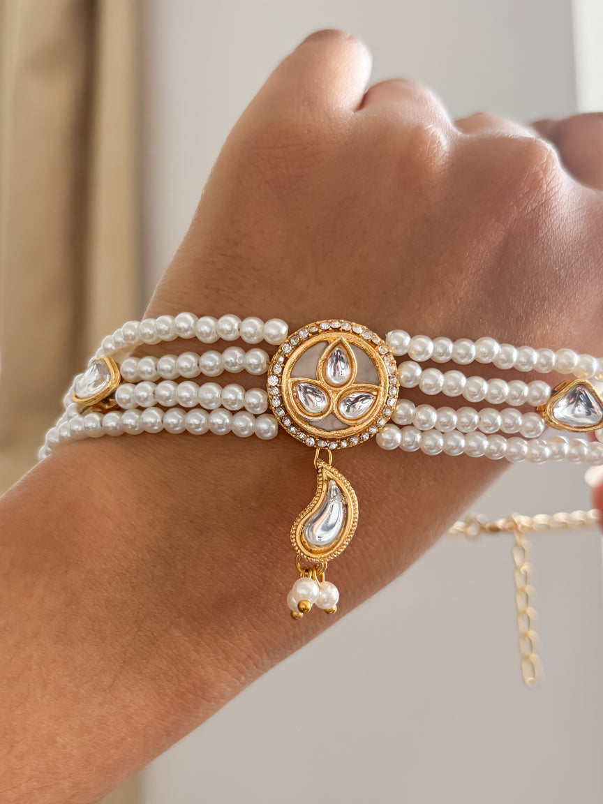 Kundan Pearl Choker