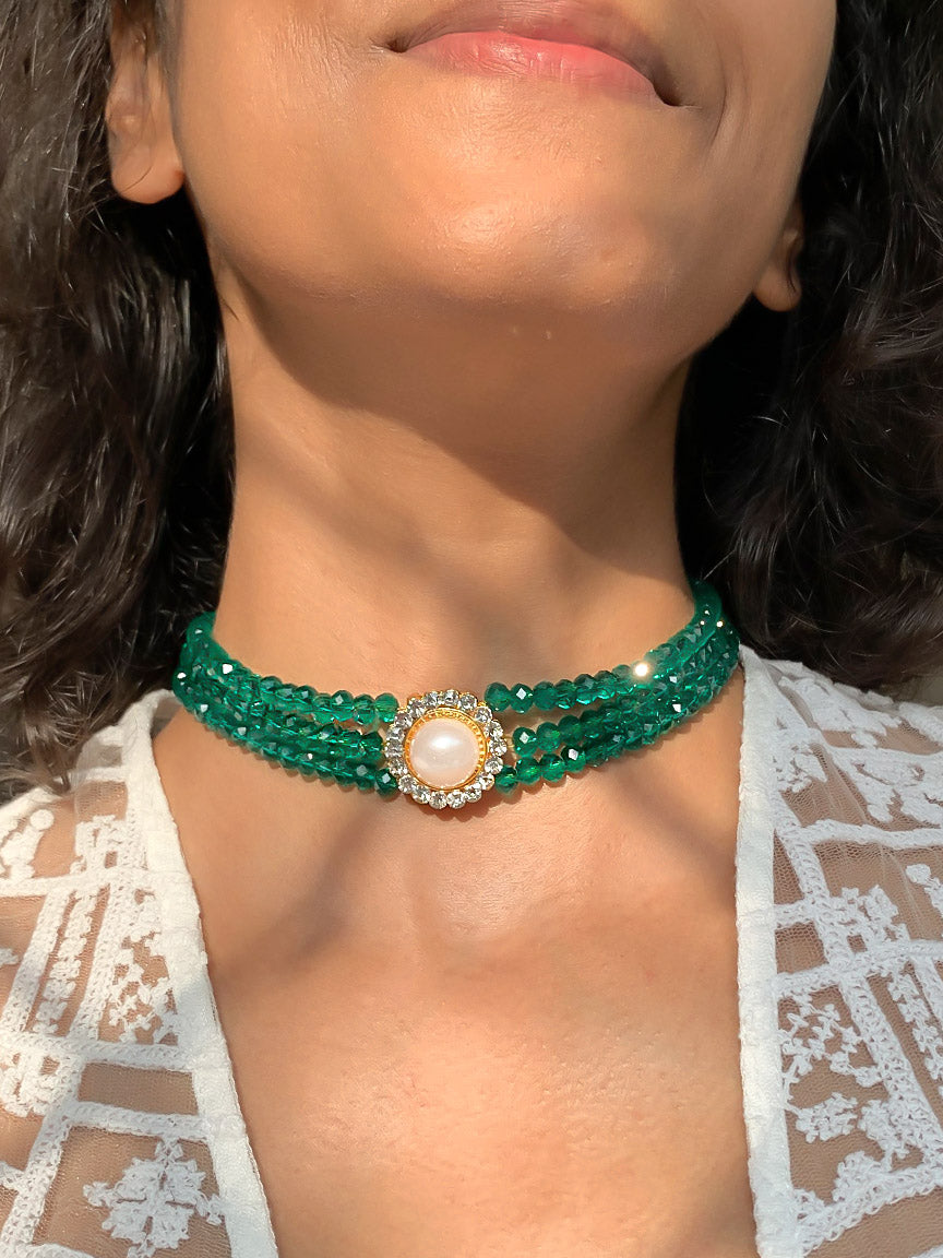 Emerald and Pearl Choker The Populor